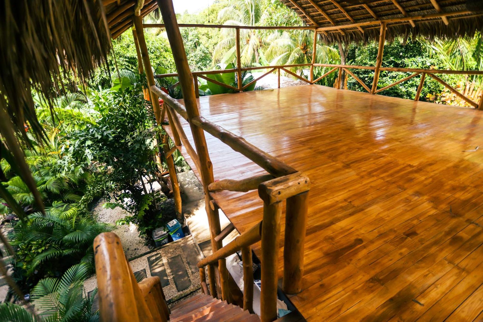 Cabinas Playa Surf Hostel Playa Santa Teresa  Exterior photo